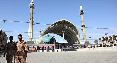 İran, Hamaney'in cenaze töreni nedeniyle pazartesi günü Tahran hava sahasını kapatacak