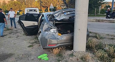 Isparta'da takla atan otomobildeki 2 kişi yaralandı