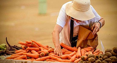İzmir'in ömrü uzatan pazarı: Ekopazar İzmir