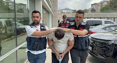 Jandarma, bagajdaki boya kutularında 2 bin 653 uyuşturucu hap ele geçirdi