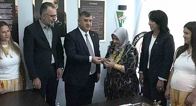 Kadınlar köyün yönetimini ele geçirdi
