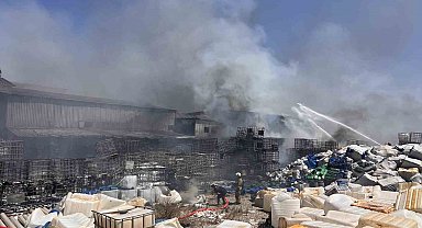 Kahramanmaraş'ta iş yeri yangını söndürüldü