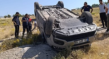 Kamyonet takla attı: 4 yaralı
