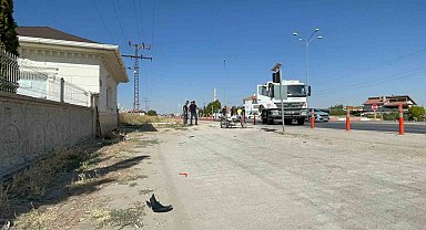 Karaman'da motosiklet sürücüsünün ağır yaralandığı kaza kamerada