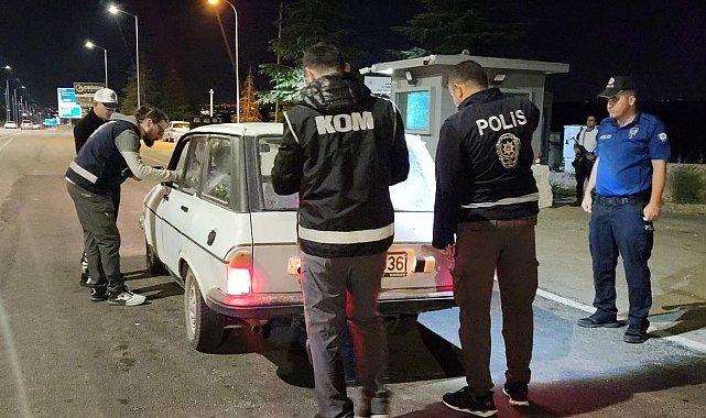 Karaman'da polisin denetimlerinde yakalanan 12 kişi tutuklandı