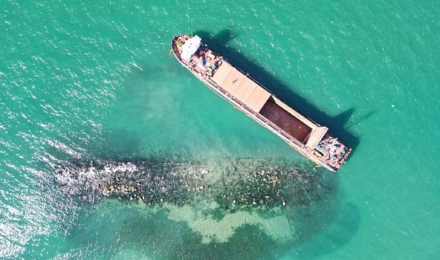 Karasu'da karaya oturan gemi yaklaşık 71 günün sonunda kurtarıldı