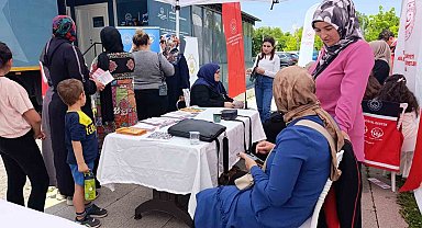 Kars'ta kadın girişimciliğine güçlü destek: Vali Polat eğitim tırını ziyaret etti