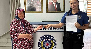 Kaybettiği altın bileziğine polis ekipleri sayesinde kavuştu