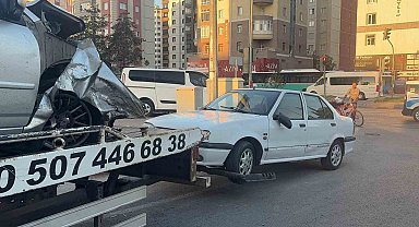 Kayseri'de alkollü aday sürücü ekiplere zor anlar yaşattı, otomobilin çekileceğini anlayınca direndi