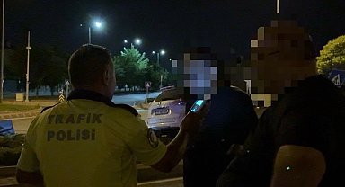 Kaza yapan sürücü yerine başkasını getirdi, kamera oyunu bozdu