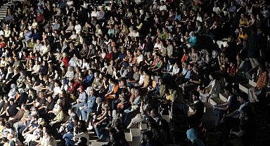 Kilis'te "Sınırdan Sesler Korosu" konserine yoğun ilgi