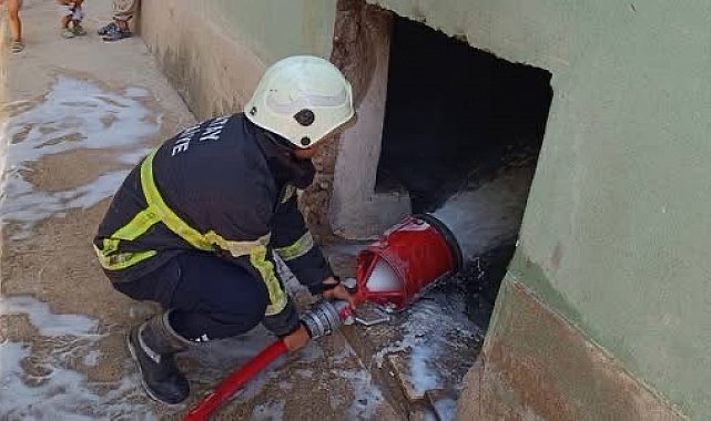 Kırıkhan'da odunluk yangını