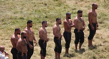 Kırkpınar'da son şampiyon Orhan Okulu ile Ali Gürbüz çeyrek finalde elendi