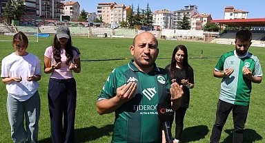 Kırşehir FK amigosundan takım için dua: "Yediğimiz goller ofsayt olsun"