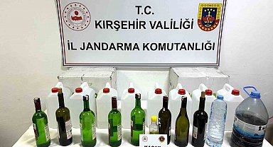 Kırşehir'de 48 litre kaçak alkol ve el yapımı içki ele geçirildi