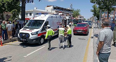 Kırşehir'de otomobilin çarptığı yaya yaralandı
