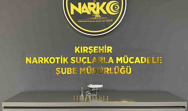 Kırşehir'de ruhsatsız tabanca, şarjör ve fişek ele geçirildi