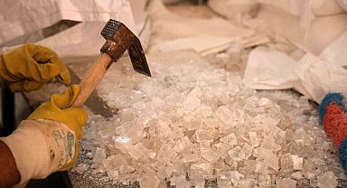 Kırşehir'de turşuluk sezonu kaya tuzu satışlarını hareketlendirdi