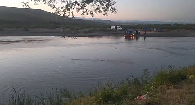 Kızılırmak'ta akıntıya kapılan şahıs kayboldu