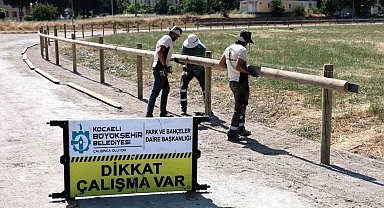 Kocaeli'de Gölcük Rahvan At Tesisi yarışlar öncesi bakıma alındı