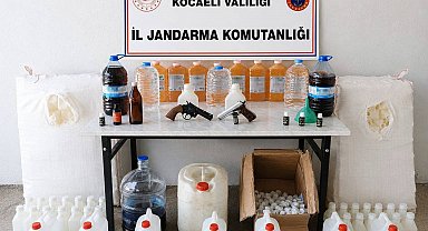 Kocaeli'de kaçakçılık operasyonu: 1 milyon 350 bin liralık kaçak ürün ele geçirildi