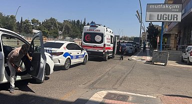 Kontrolden çıkarak devrilen motosikletin sürücüsü yaralandı
