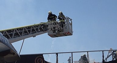 Konya'da iş yerinde çıkan yangın paniğe neden oldu