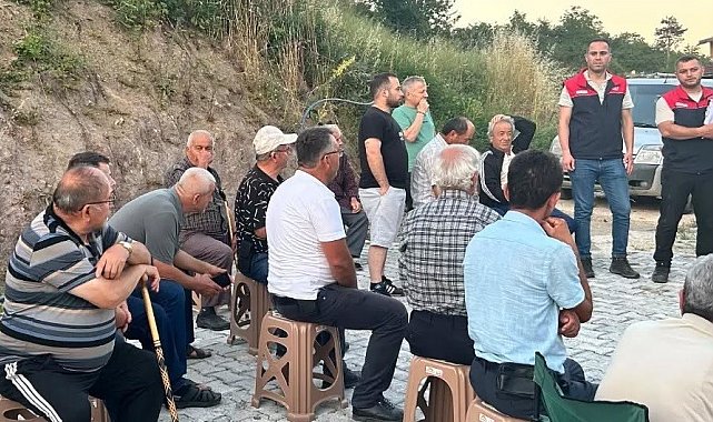 Köy köy gezip vatandaşları bilgilendiriyorlar