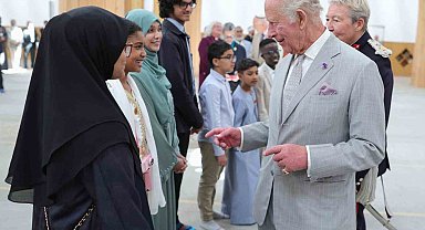 Kral III. Charles, Cambridge'de Avrupa'nın ilk ekolojik tasarımlı camisini ziyaret etti