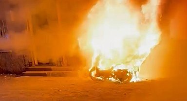 Kulu'da peş peşe iki yangın: Önce otlar, sonra elektrikli motosiklet yandı