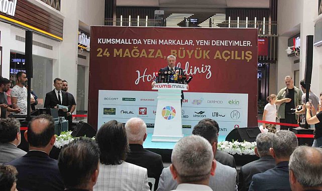 Kumsmall AVM'de 24 yeni mağaza açıldı