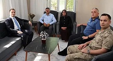 Kurtalan Kaymakamı Başara şehit aileleriyle görüştü