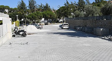 Kuşadası'nda alt ve üst yapı çalışmaları sürüyor