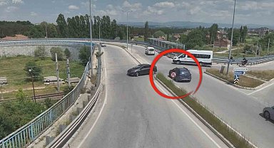 Kütahya Emniyeti'nden uyarı: Hatalı U dönüşü yapan sürücüler kamerada
