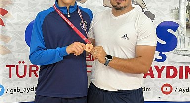 Kütahyalı güreşçi Mert Başarı Türkiye üçüncüsü oldu