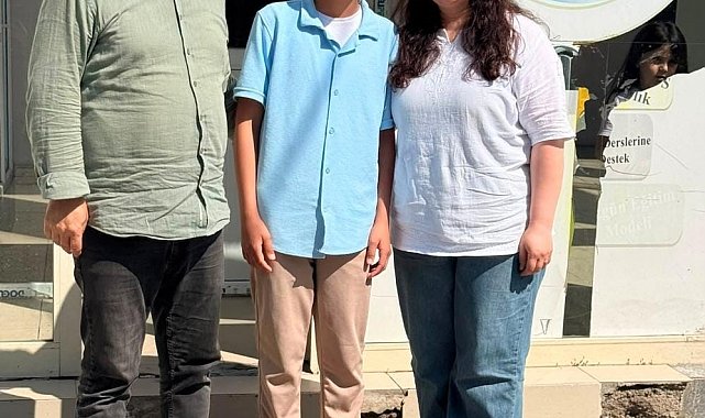 LGS'de Ağrı il birincisi olan Muhammed Yusuf Işık Patnos'un gururu oldu
