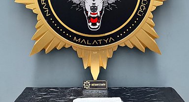 Malatya'da araçta 1 kilo metamfetamin ele geçirildi