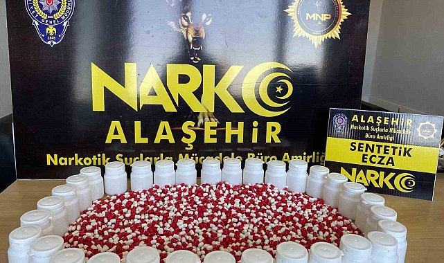 Manisa'da bin 803 sentetik ecza hap ele geçirildi