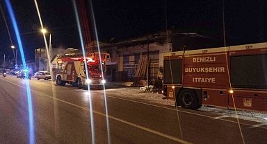 Marangozhanede çıkan yangın paniğe neden oldu