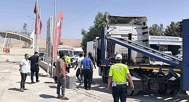 Mardin'de iki tır çarpıştı: 1 yaralı