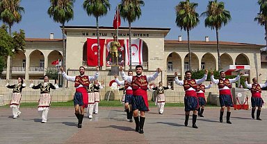 Mersin'de Kıbrıs Barış Harekatının 52. yıl dönümü törenle kutlandı