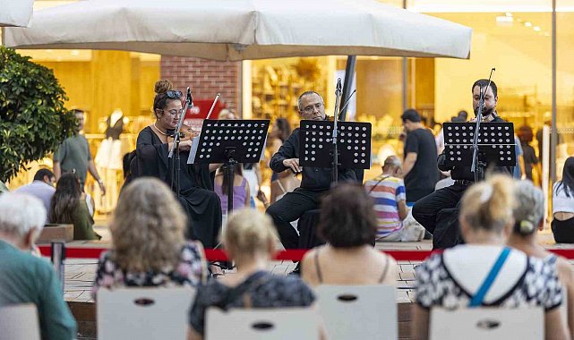 Mersin'de klasik müzik kentin dört bir yanına yayıldı