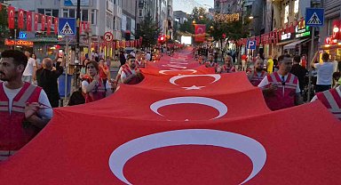 Meydanlar kırmızı beyaza büründü: Tekirdağ'da 15 Temmuz'da yüzlerce kişi tek yürek oldu