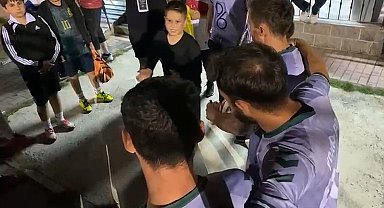 Minik Muhammed'in motivasyon konuşması ağabeylerini gülümsetti