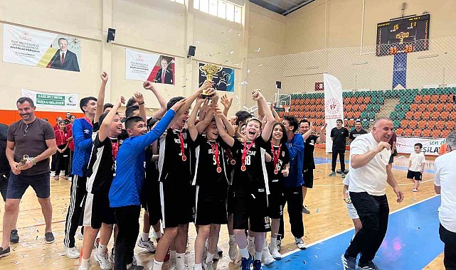 Minikler Hentbol Türkiye Şampiyonası Kuşadası'nda tamamlandı