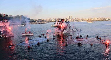 Moda İskelesi'nde tarihi kutlama: Kabotaj Bayramı için 100 noktada aynı anda daldılar