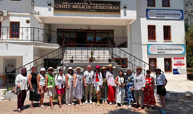 Muğla, Kazakistanlı öğretmenleri ağırlıyor