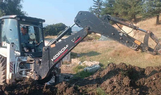 Muhtarın cabasıyla tarihi çeşme tekrar akmaya başladı