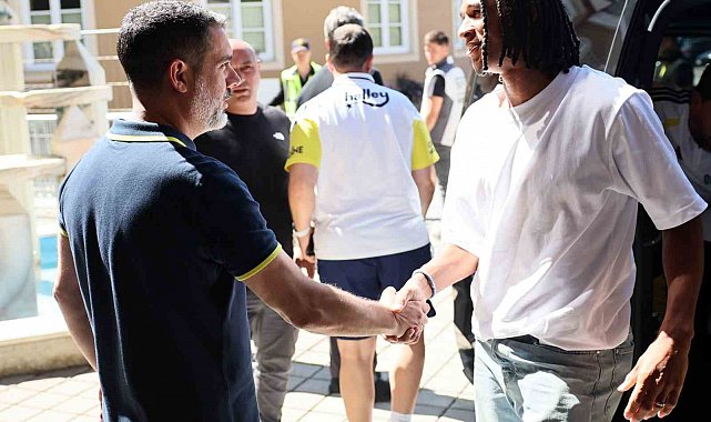 Nathan Ake, Fenerbahçe'de ilk çalışmasını yaptı