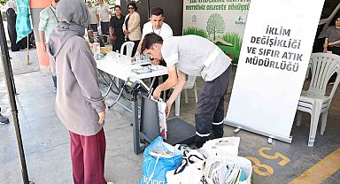 Nilüfer'de atık kağıtları getiren hediye kazanıyor